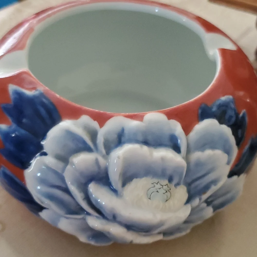 VINTAGE LATE 20TH CENTURY CHINISERIE CIGAR ASHTRAY CATCH ALL.